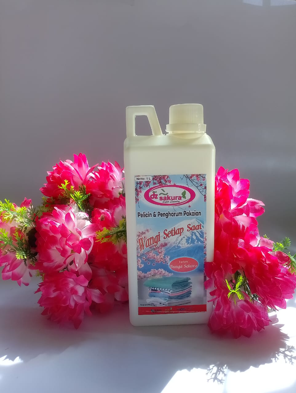 Pelicin dan Pengharum pakaian 1 liter