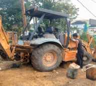 Jasa Bongkar Pasang Dan setting Bachoe Loader Case 580
