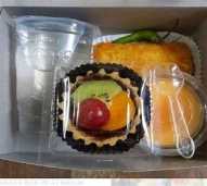 Snack Box kue isi 3 + Air minum